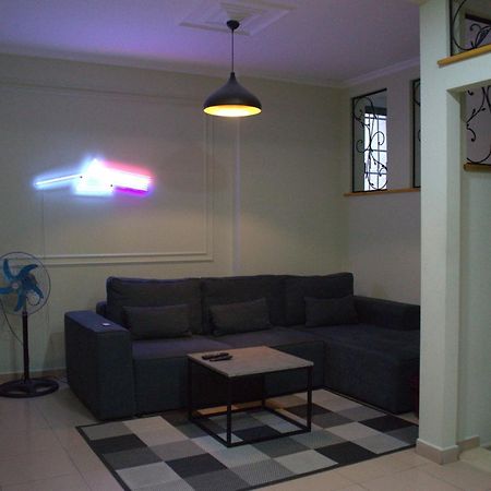 The Prism Apartment Tirana Bagian luar foto
