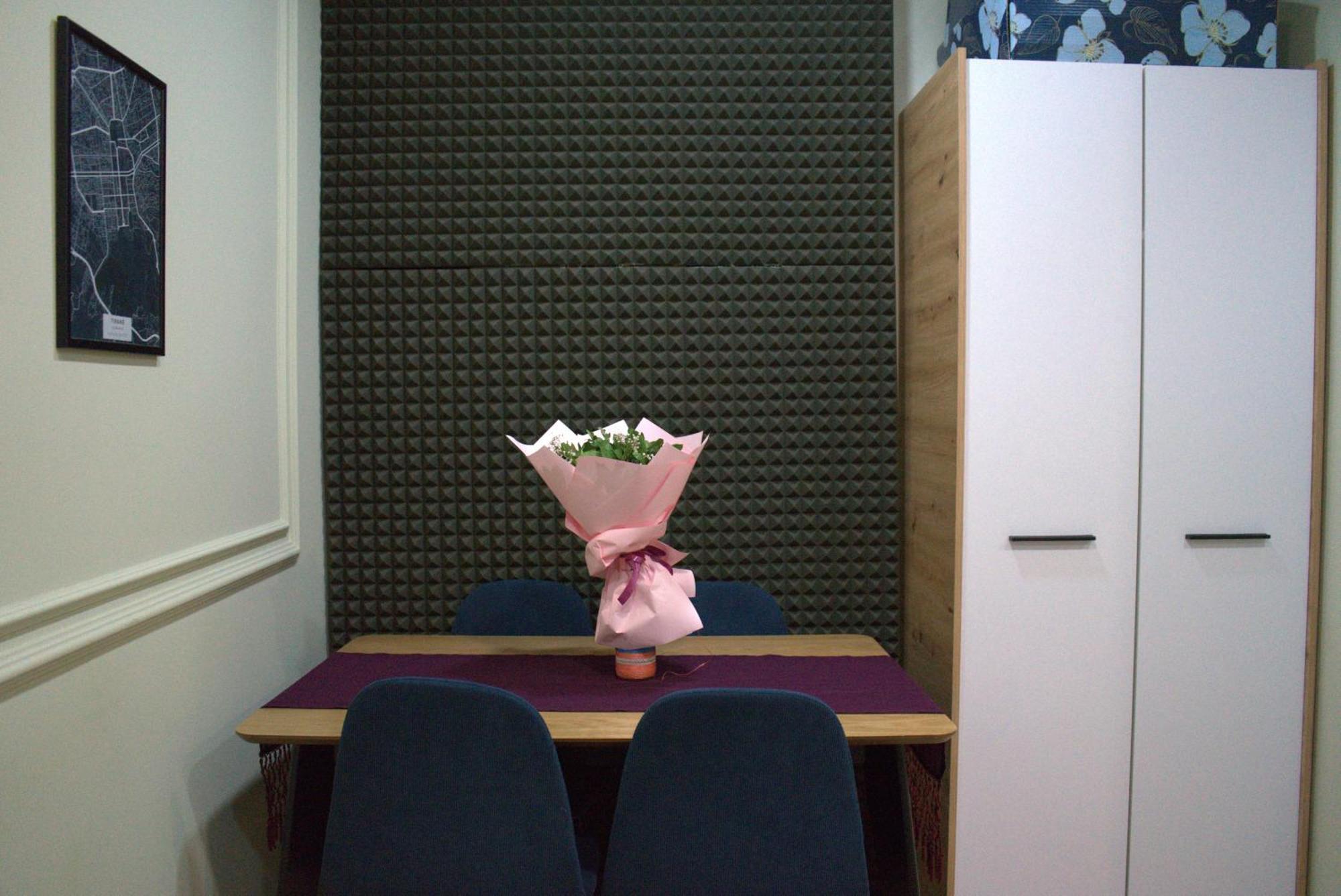 The Prism Apartment Tirana Bagian luar foto